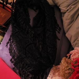 Lot of 7 lace infinity scarves
